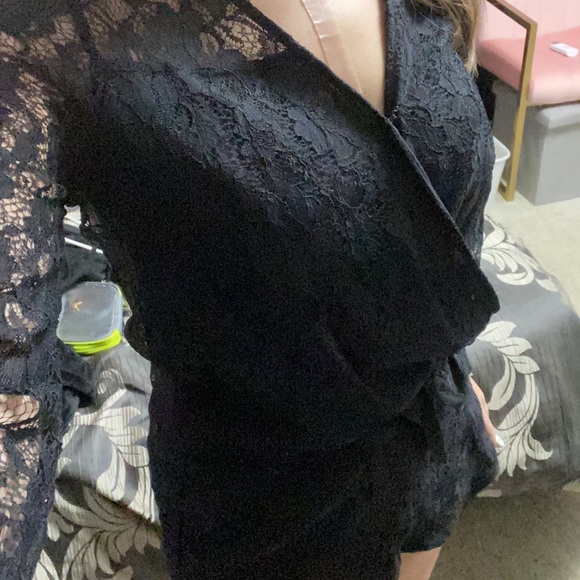 ♥️♥️Vintage Havana long sleeve lace romper - Picture 8 of 9